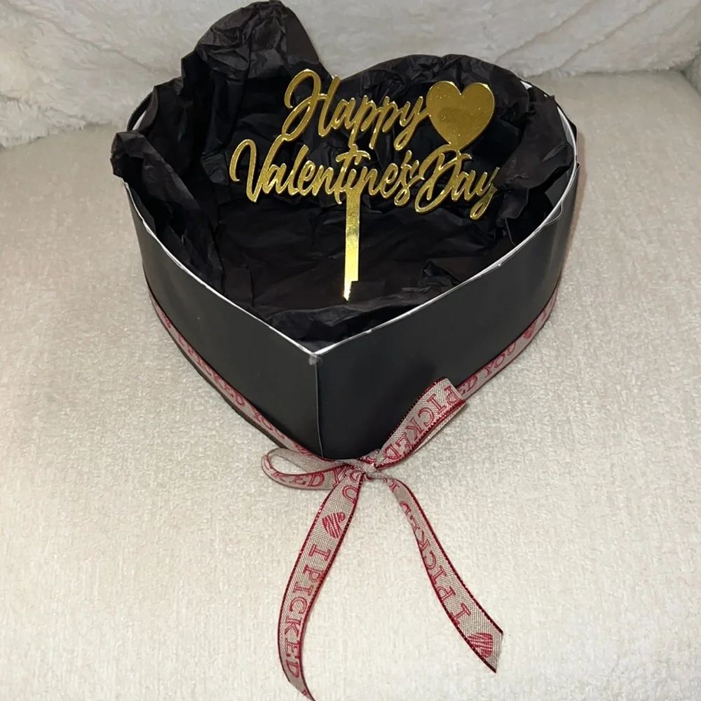 Valentines Day black heart gift box